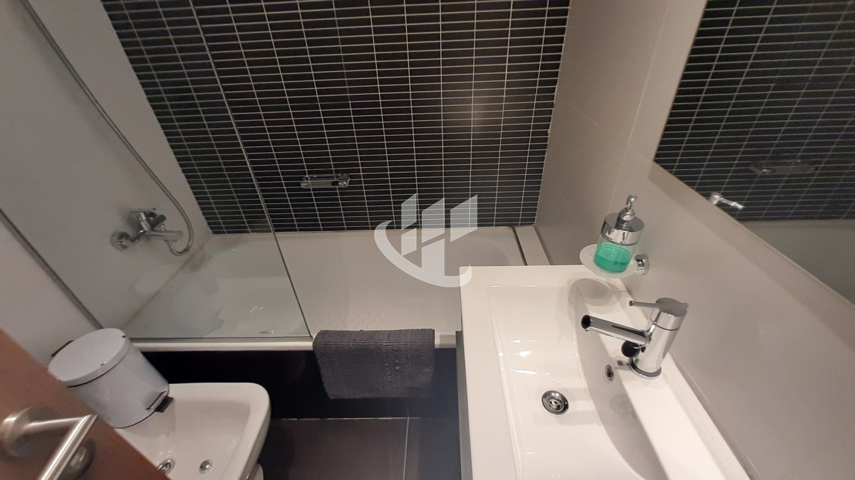 Apartamento ID.918 - Alquiler Temporada, 2 dormitorios, piso alto, vista al mar, Brava, Punta del Este