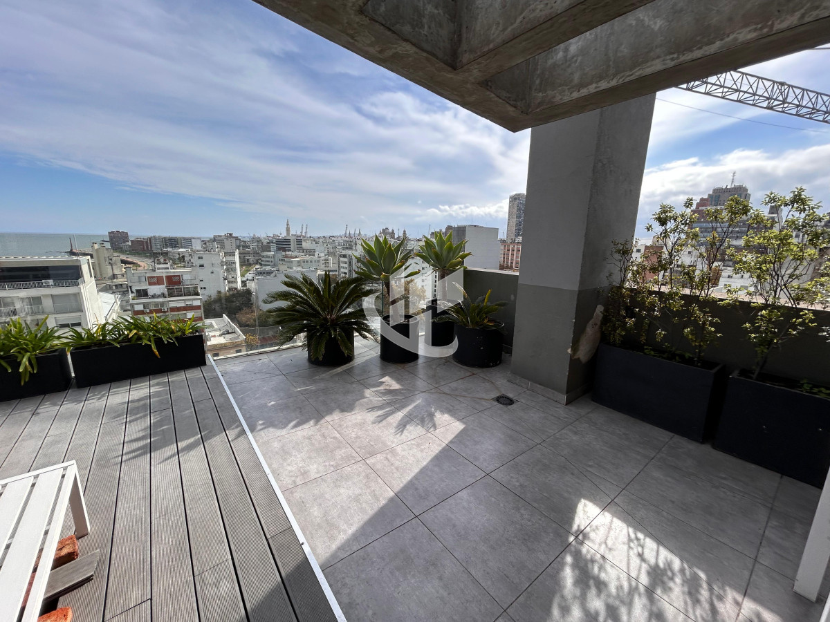 Apartamento ID.1896 - Venta de apartamento de 2 dormitorios con garage en Centro, Montevideo