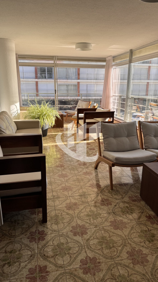 Apartamento ID.1845 - APARTAMENTO EN VENTA.Punta del Este.