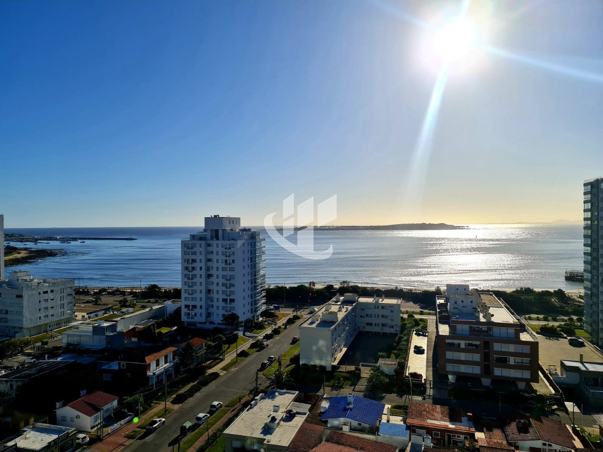 Apartamento ID.2013 - PUNTA DEL ESTE MANSA APTO 3 SUITES BALCON CON PARRILLERO EXCELENTE VISTA Y AMENITIES!