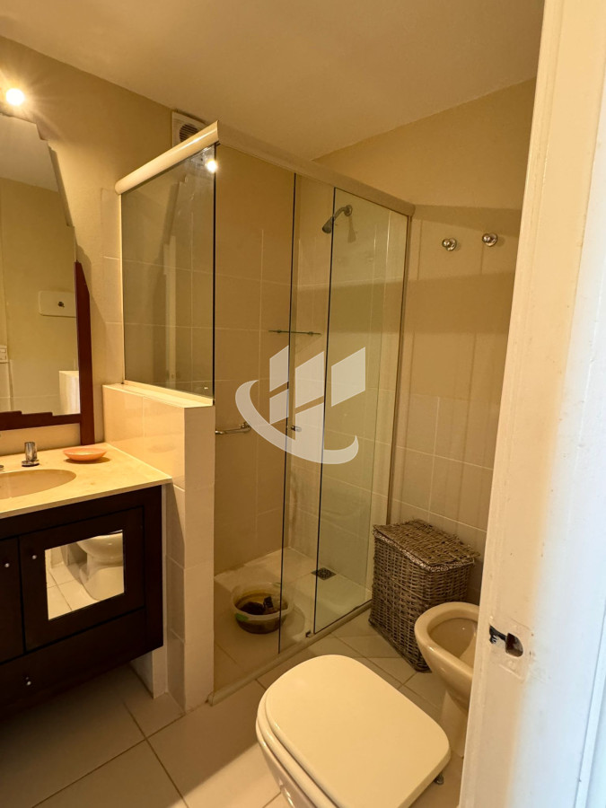 Apartamento ID.1506 - Venta apartamento,2 dormitorios,vista a punta del Este.