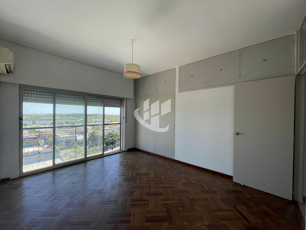 Apartamento ID.1561 - APARTAMENTO CENTRICO CON MUY BUENA VISTA