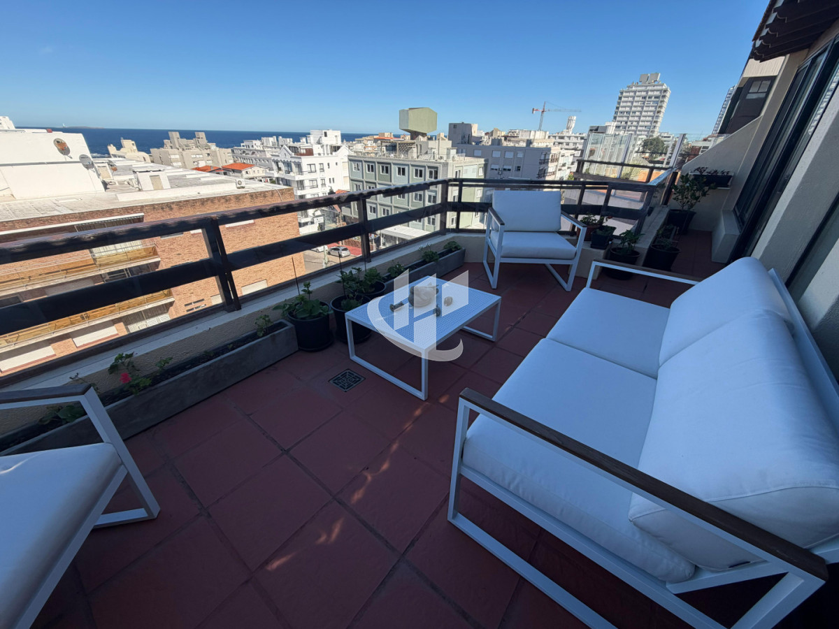 Apartamento ID.1336 - PUNTA DEL ESTE PENINSULA PENT HOUSE 2 DORMITORIOS 3 BAÑOS TERRAZA CON VISTA!!! GARAGE