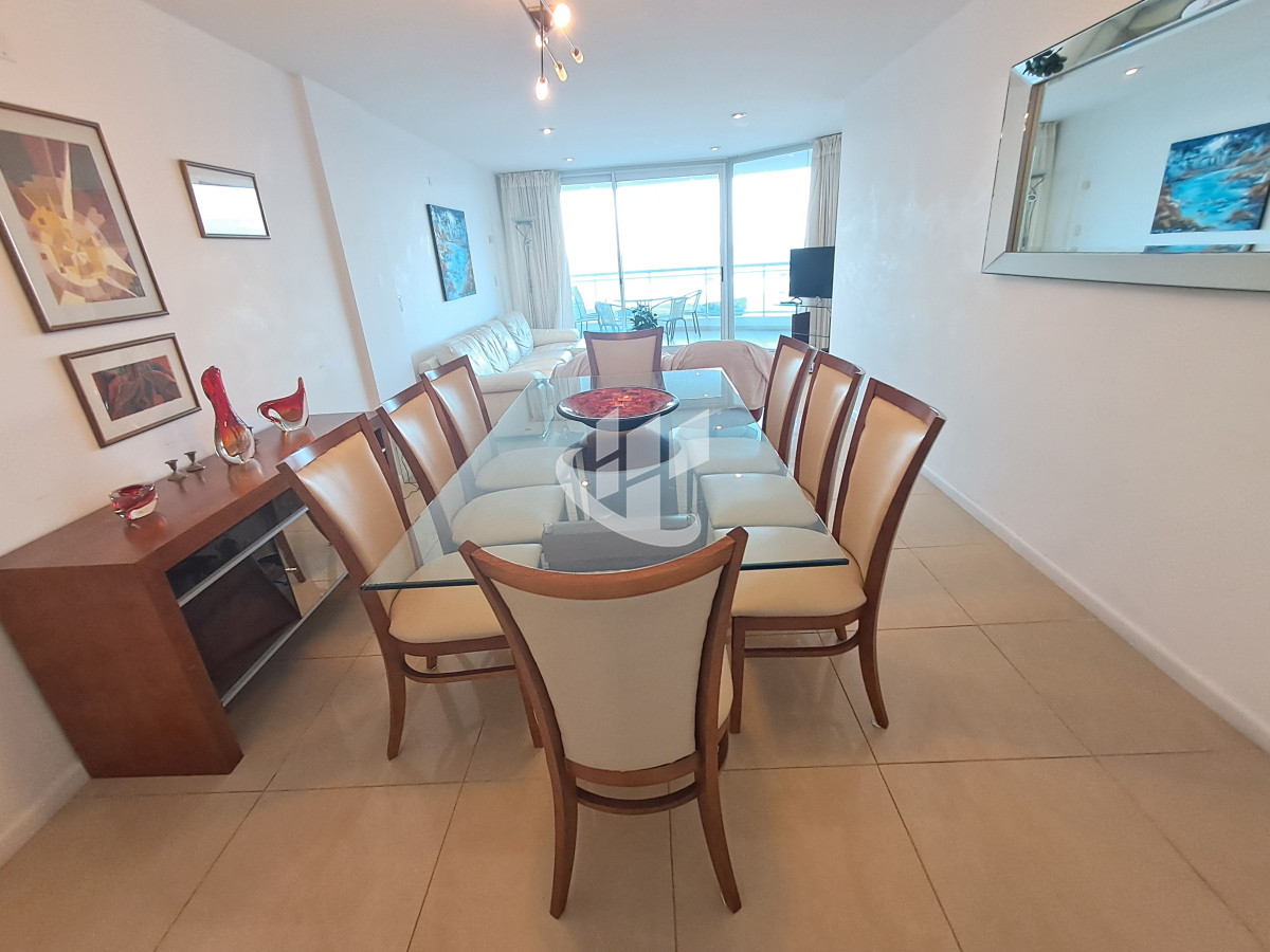 Apartamento ID.1920 - PUNTA DEL ESTE BRAVA EXCWLWNTE VISTA 3 DORMITORIOS Y DEPENDENCIA