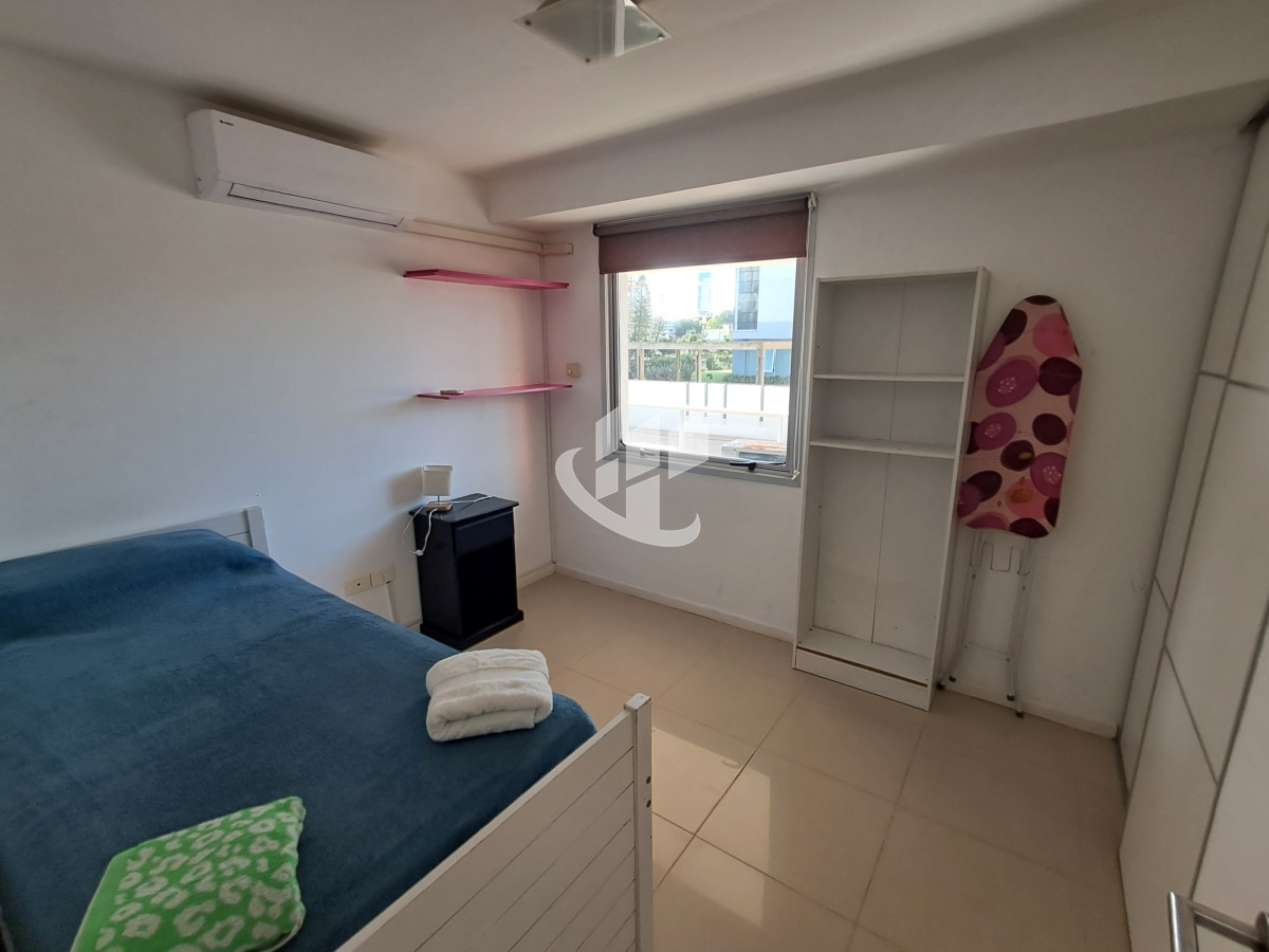 Apartamento ID.1765 - PUNTA DEL ESTE BRAVA APTO 2 DORMITORIOS 1 BAÑO COCHERA AMENITIES ALQUILER TEMPORAL