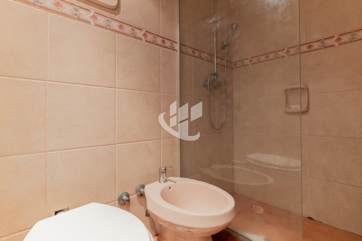 Apartamento ID.1494 - PUNTA DEL ESTE PENINSULA APARTAMENTO DE 3 DORMITORIOS Y DEPENDENCIA EN VENTA