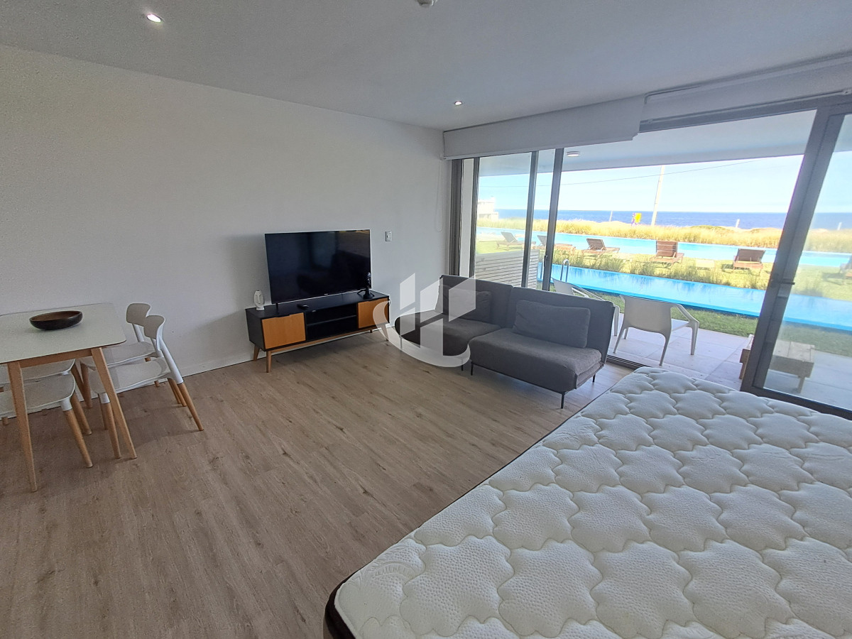 Apartamento ID.1838 - Venta Monoambiente, con piscina de uso exclusivo, Las Grutas, Punta Ballena