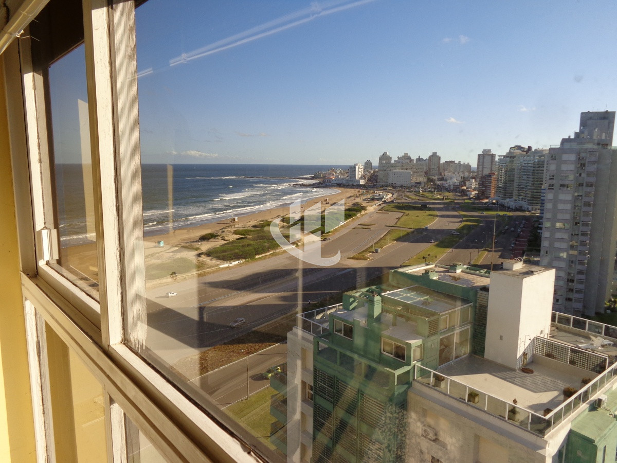 Apartamento ID.1404 - PUNTA DEL ESTE APARTAMENTO 2 DORMITORIOS EDIFICIO CON SERVICIOS