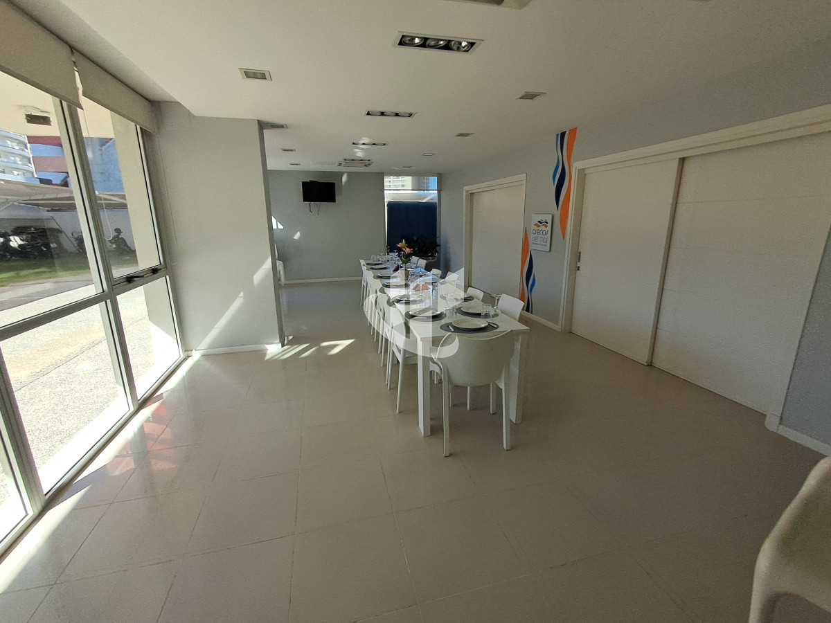 Apartamento ID.1765 - PUNTA DEL ESTE BRAVA APTO 2 DORMITORIOS 1 BAÑO COCHERA AMENITIES ALQUILER TEMPORAL