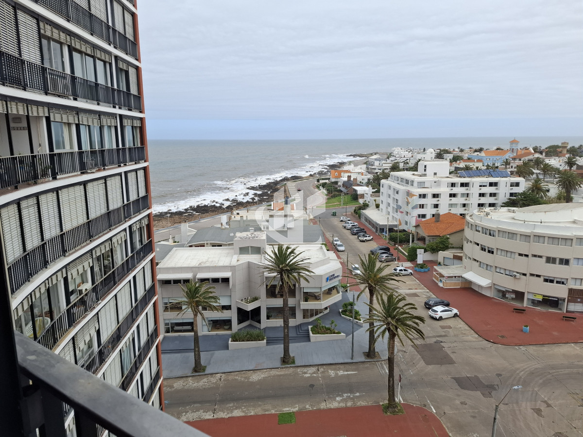 Apartamento ID.1506 - Venta apartamento,2 dormitorios,vista a punta del Este.