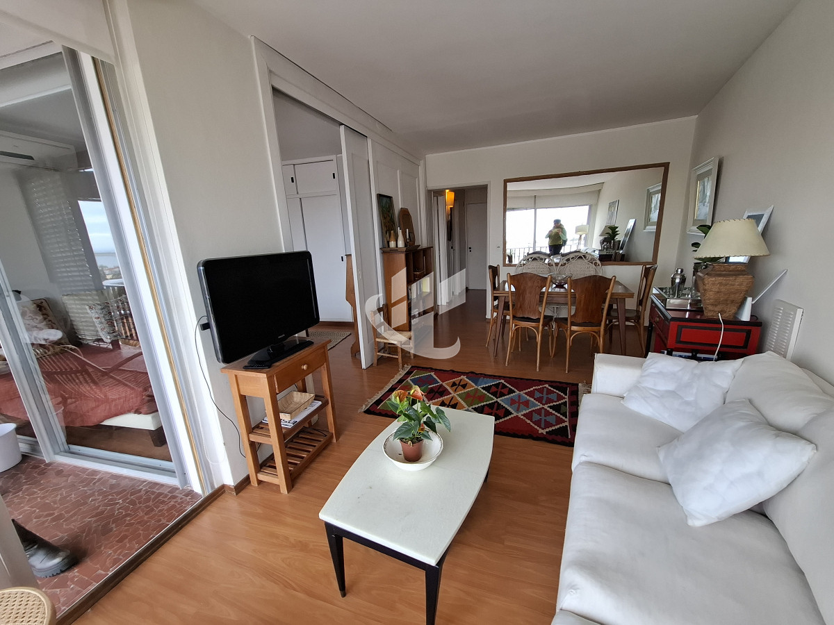 Apartamento ID.1506 - Venta apartamento,2 dormitorios,vista a punta del Este.