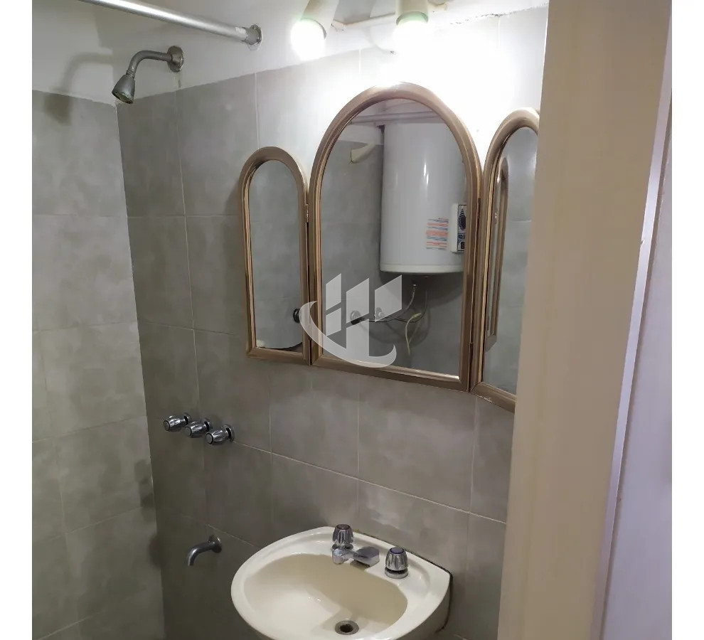 Apartamento ID.1819 - Apartamento en alquiler 1 dormitorio con Garaje Pocitos. 
