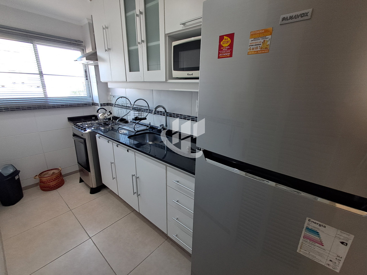 Apartamento ID.1784 - PUNTA DEL ESTE PENINSULA 2 DORMITORIOS ALQUILER ANUAL
