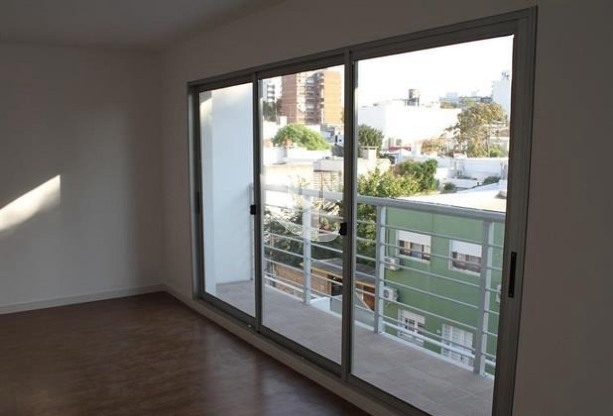 Apartamento ID.1807 - Apartamento en alquiler Parque Batlle 2 dormitorios 2 baños con Garaje. 