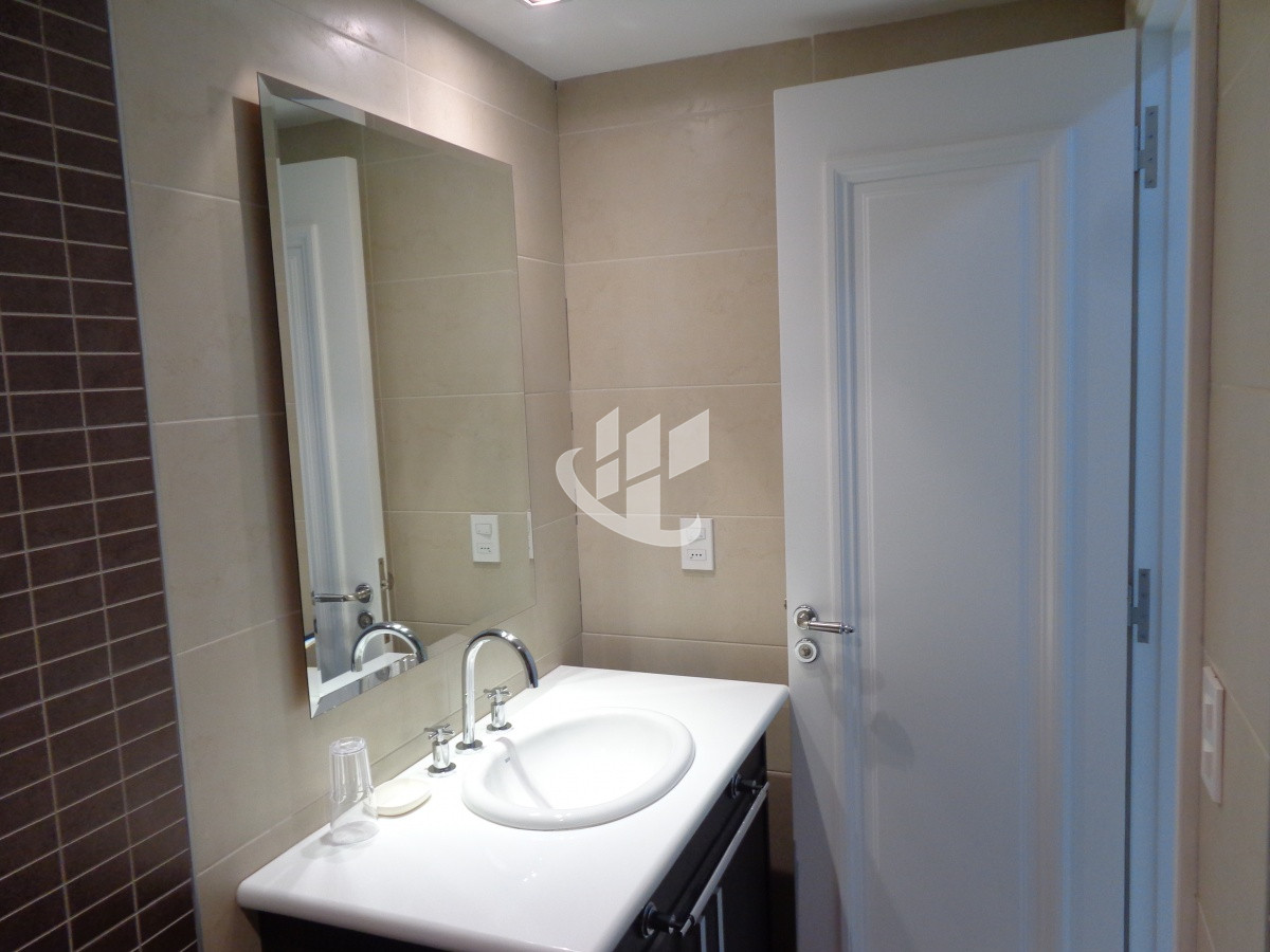 Apartamento ID.1400 - PUNTA DEL ESTE IMPERIALE FRENTE AL MAR! 3 DORMITORIOS 