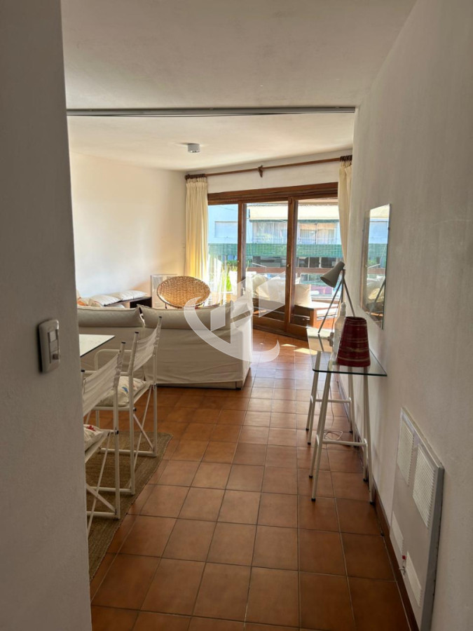 Apartamento ID.2554 - PUNTA DEL ESTE PENINSULA 1 DORMITORIO ALQUILER DE INVIERNO