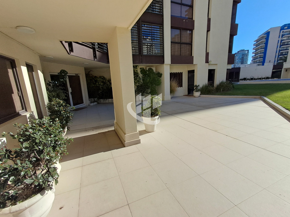 Apartamento ID.1802 - PUNTA DEL ESTE BRAVA 2 DORMITORIOS ALQUILER