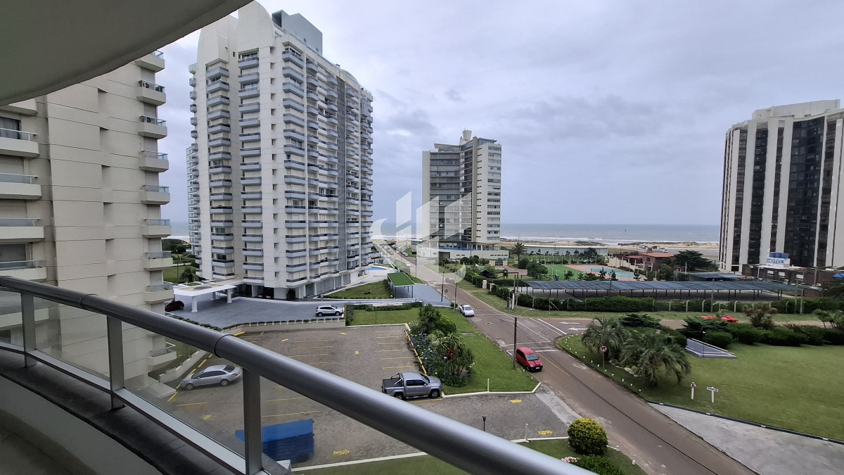 Apartamento ID.1595 - Alquiler de verano, 3 dormitorios con amenities, Aidy Grill, Punta del Este