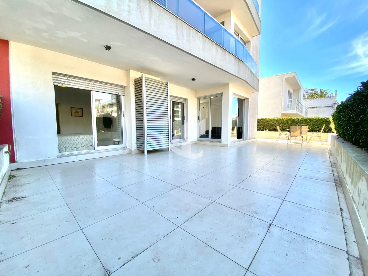 Apartamento ID.1224 - Venta departamento 2 dormitorios en Península, Punta del Este 