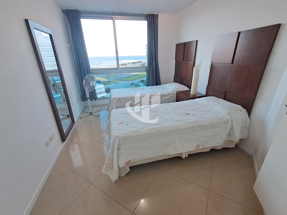 Apartamento ID.1920 - PUNTA DEL ESTE BRAVA EXCWLWNTE VISTA 3 DORMITORIOS Y DEPENDENCIA