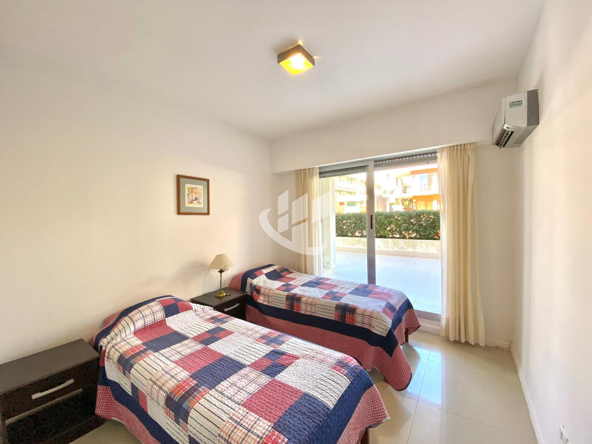 Apartamento ID.1224 - Venta departamento 2 dormitorios en Península, Punta del Este 