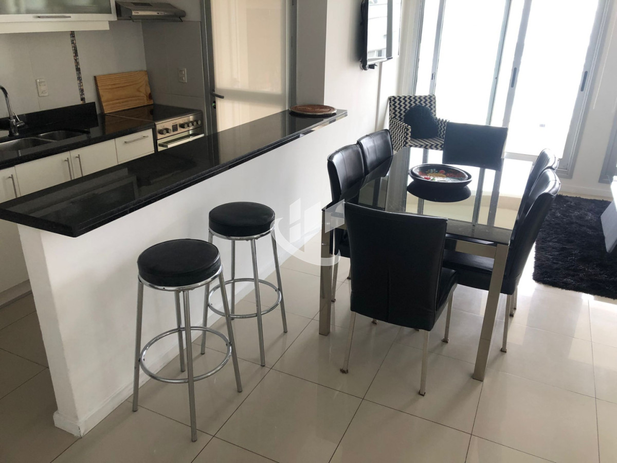 Apartamento ID.2500 - PUNTA DEL ESTE AIDY GRILL APTO DE 2 DORMITORIOS 2 BAÑOS BALCON CON PARRILLERO GARAGE