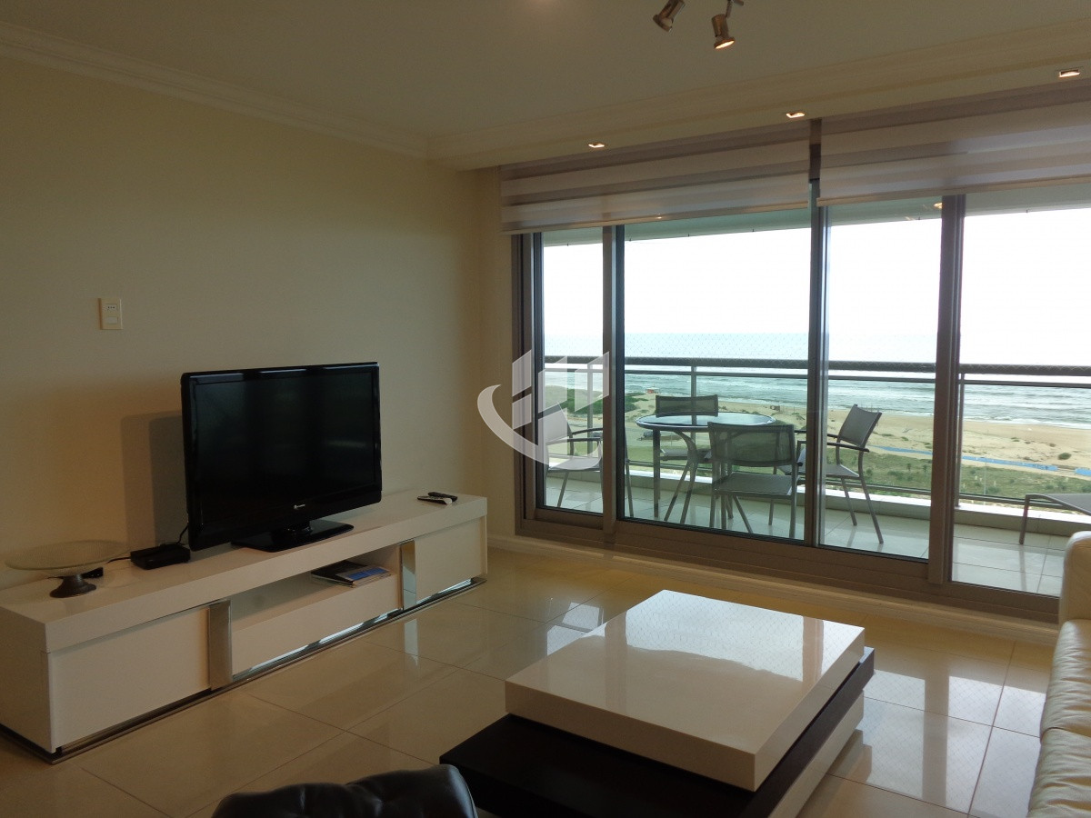 Apartamento ID.1400 - PUNTA DEL ESTE IMPERIALE FRENTE AL MAR! 3 DORMITORIOS 