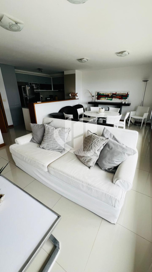 Apartamento ID.2145 - PUNTA DEL ESTE BRAVA APARTAMENTO 2 DORMITORIOS EDIFICIO CON SERVICIOS