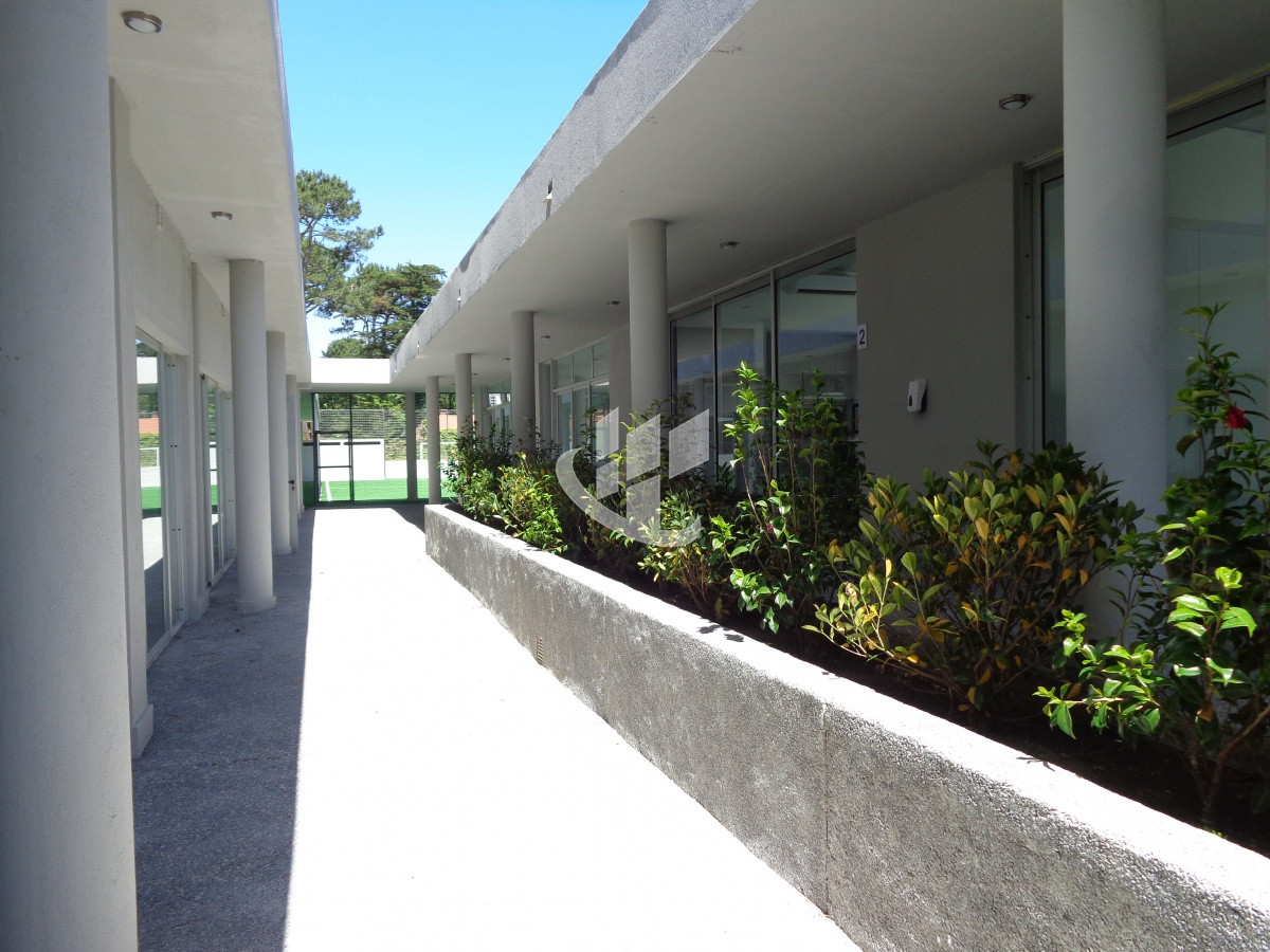 Apartamento ID.2007 - PUNTA DEL ESTE ROOSEVELT APTO DE 1 DORMITORIOS ALQUILER ANUAL