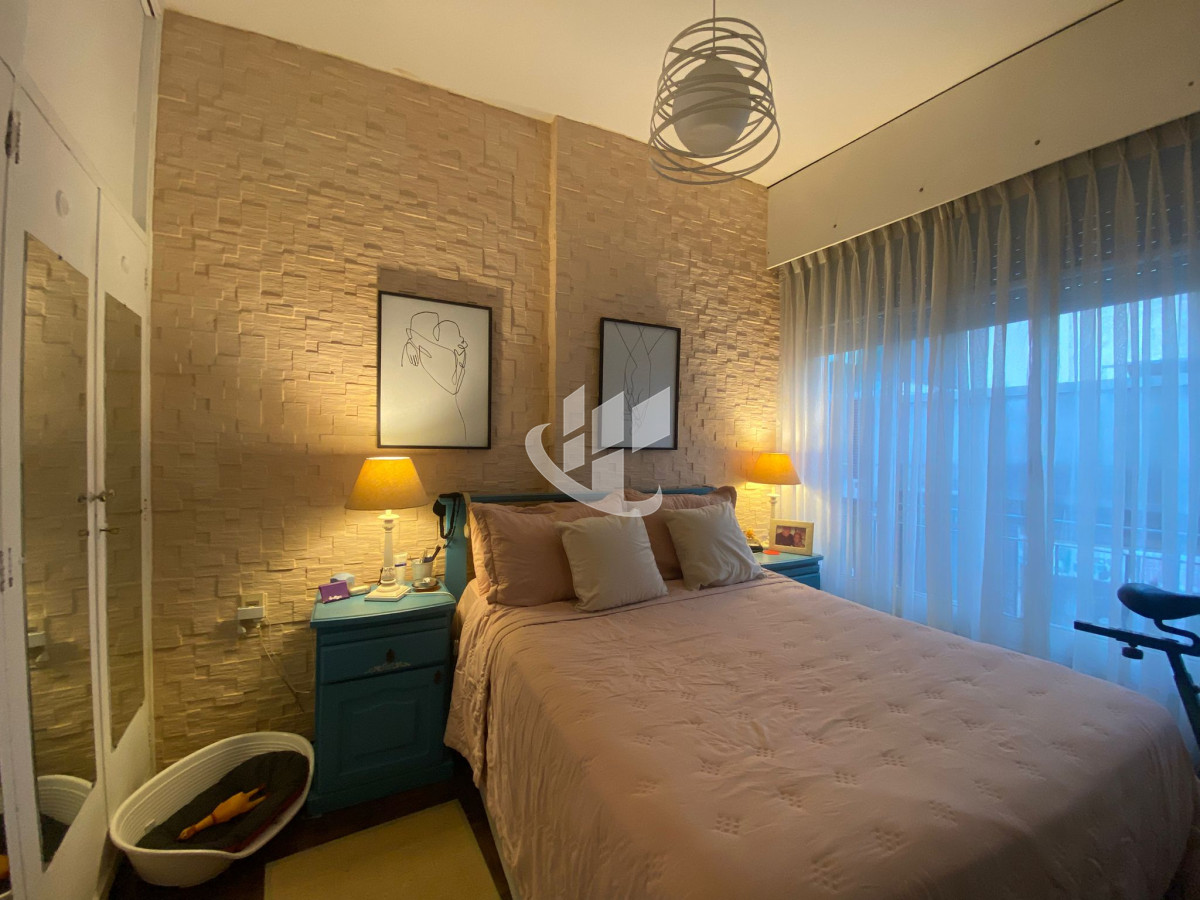 Apartamento ID.1854 - APARTAMENTO EN VENTA CORDON 2 DORMITORIOS Y SERVICIO.