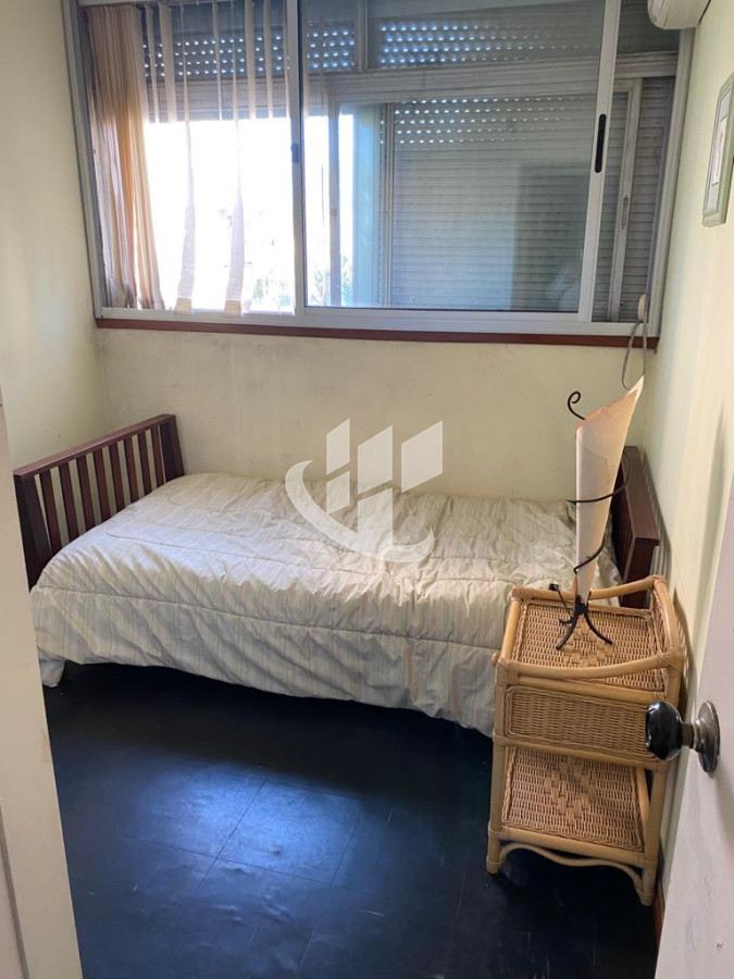 Apartamento ID.1787 - PUNTA DEL ESTE PENINSULA DUPLEX DE 4 DORMITORIOS Y AZOTEA EN VENTA