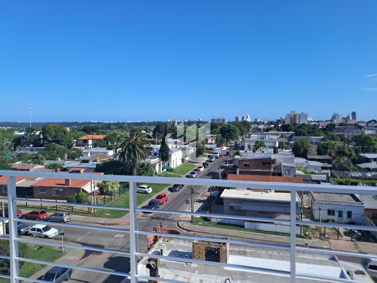 Apartamento ID.1558 - MALDONADO CENTRO A ESTRENAR 2 DORMITORIOS COCHERA BALCON