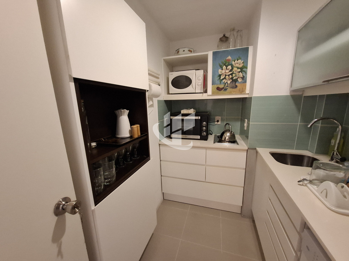 Apartamento ID.1506 - Venta apartamento,2 dormitorios,vista a punta del Este.