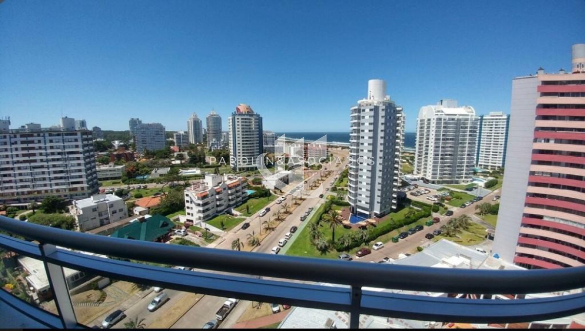 Apartamento ID.2371 - PUNTA DEL ESTE BRAVA APTO DE 2 DORMITORIOS 2 BAÑOS CON AMENITIES