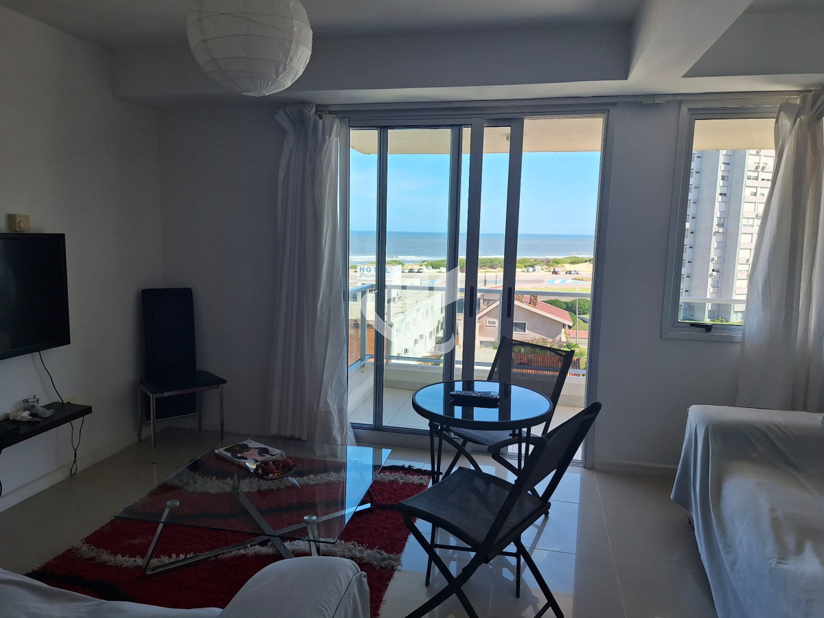 Apartamento ID.1405 - PUNTA DEL ESTE A METROS DE LA BRAVA 2 DORMITORIOS 2 BAÑOS GARAGE EN VENTA
