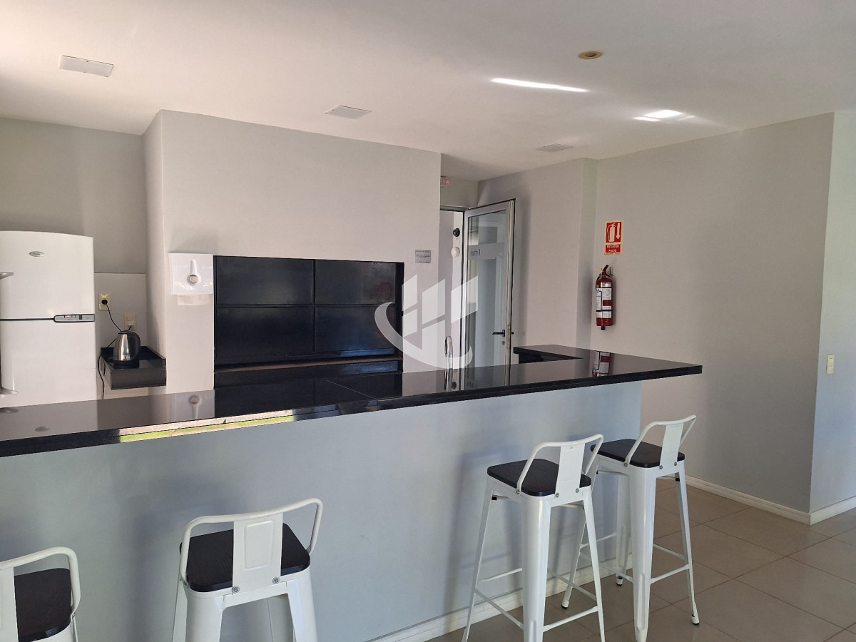 Apartamento ID.1405 - PUNTA DEL ESTE A METROS DE LA BRAVA 2 DORMITORIOS 2 BAÑOS GARAGE EN VENTA