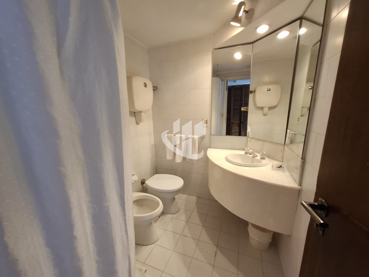 Apartamento ID.1542 - Venta apartamento 2 dormitorios, Roosevelt, Punta del Este