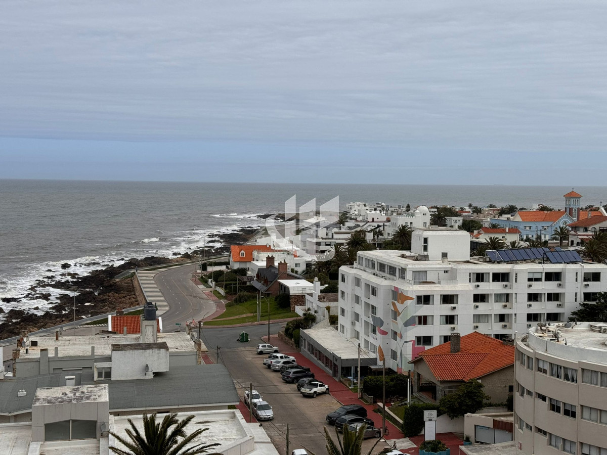 Apartamento ID.1506 - Venta apartamento,2 dormitorios,vista a punta del Este.