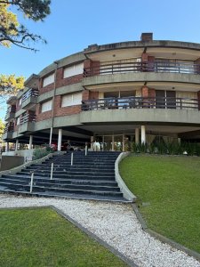 OPORTUNIDAD APTO EN VENTA A PASOS DE LA MANSA 
