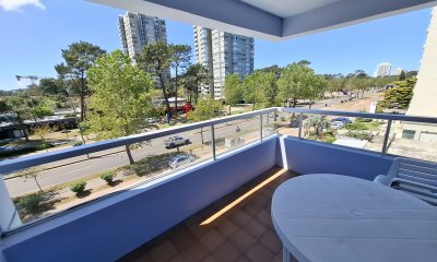 Venta, apartamento 2 dormitorios, 2 baños, Roosevelt, Punta del Este