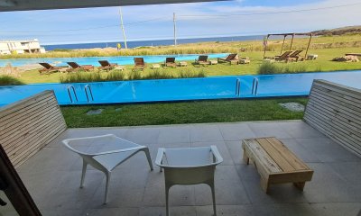 Venta Monoambiente, con piscina de uso exclusivo, Las Grutas, Punta Ballena