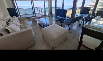 Venta departamento, primera linea 4 suites, Brava, Punta del Este