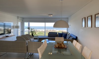 Venta de Penthouse primera línea Playa Brava, Punta del Este