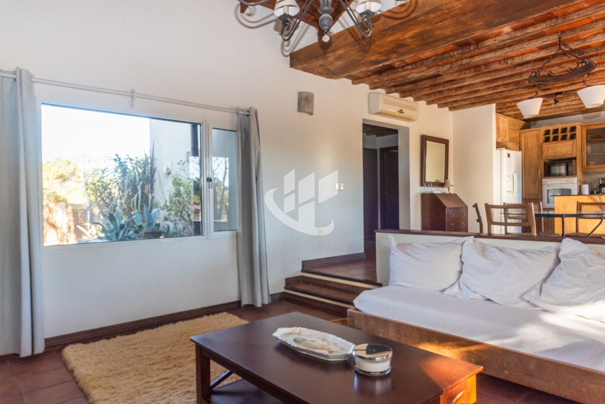 Casa ID.655 - Venta, casa, 4 dormitorios, Arenas de Jose Ignacio.