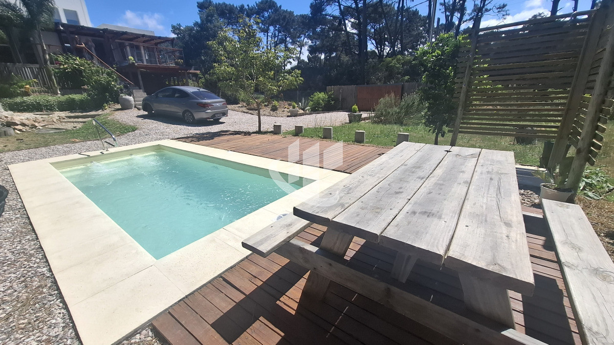 Casa ID.2237 - Alquiler de Verano, 3 dormitorios, piscina climatizada, Chihuahua, Punta Ballena