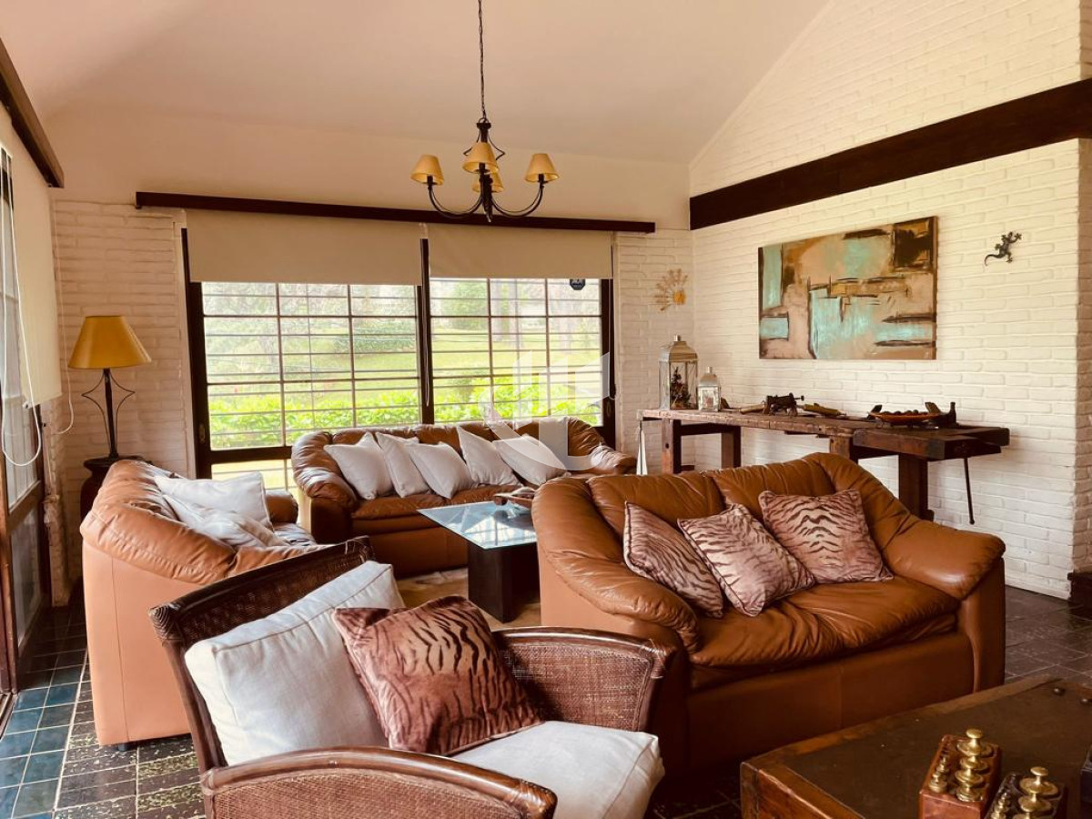 Casa ID.642 - Alquiler de verano, casa, 3 dormitorios mas dep, Cantegril, Punta del Este
