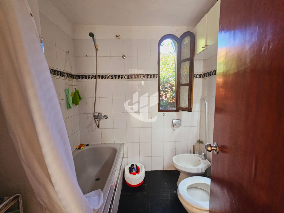Casa ID.768 - Casa, venta, 4 dormitorios, Pinares, Punta del Este