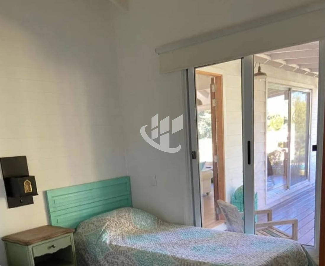 Casa ID.729 - Alquiler anual e invernal, 4 dormitorios, Brava, Punta del Este