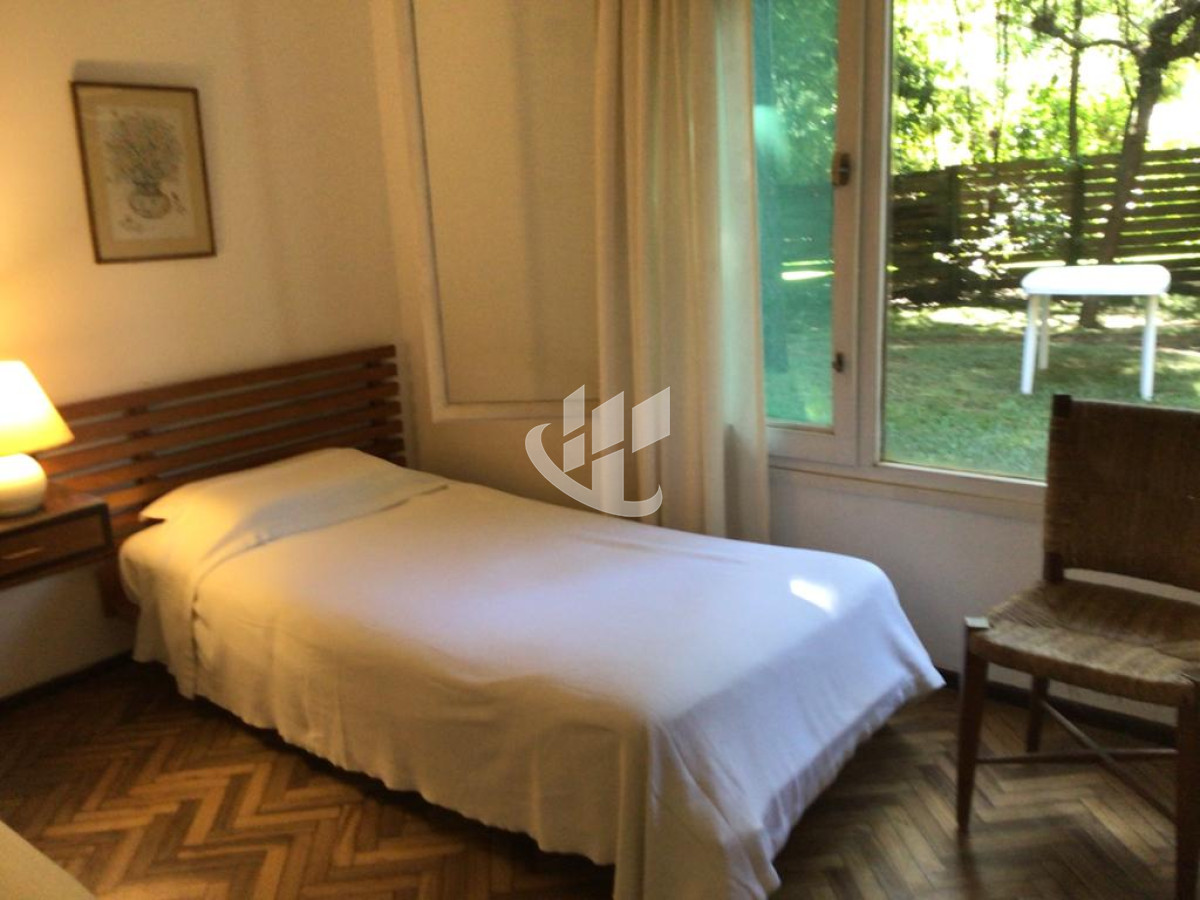 Casa ID.722 - Alquiler anual, 3 dormitorios, Solanas, Punta Ballena.