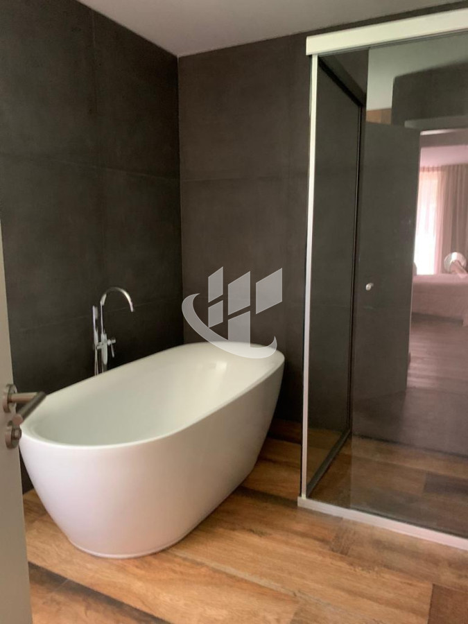 Casa ID.2405 - Alquiler de Verano, 3 dormitorios con piscina climatizada, Burnett, Punta del Este